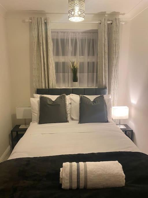 Acacia Villa Dunstable Eksteriør bilde