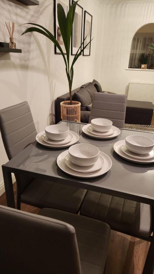Acacia Villa Dunstable Eksteriør bilde